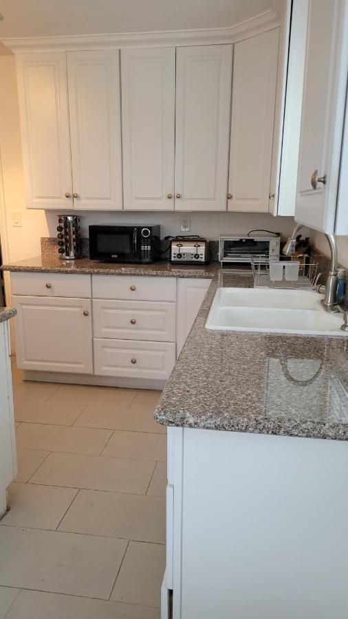 Ocean Breeze Apartment هونتينغتون بيتش، أورانج، كاليفورنيا المظهر الخارجي الصورة